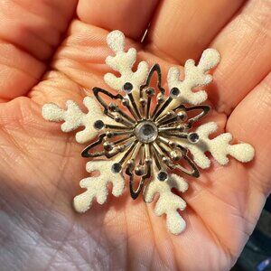 Snowflake Brooch Winter Pin White Enamel Silver Tone Holiday Costume Jewelry